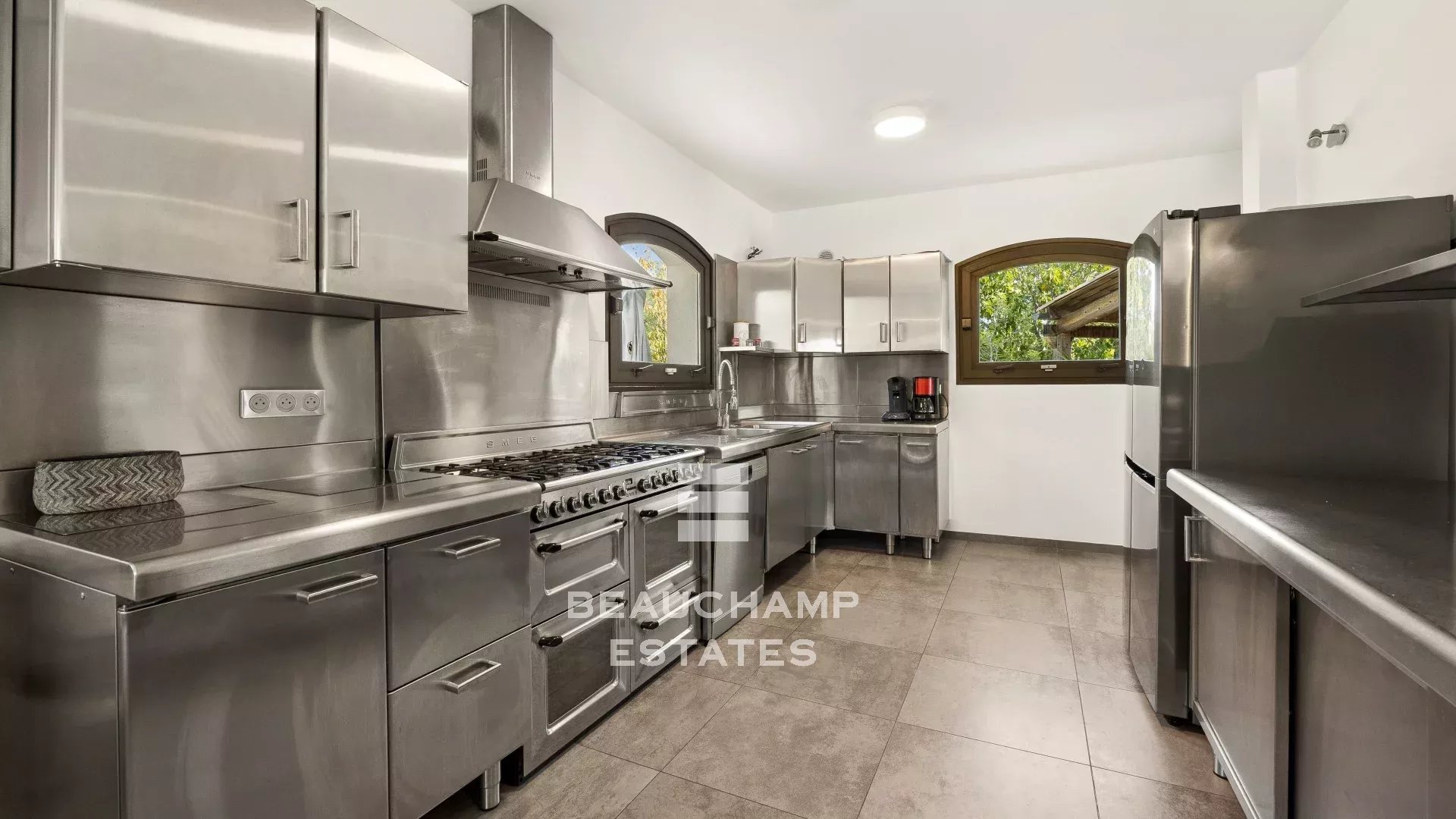 Villa provençale 6 chambres avec piscine – Mandelieu-La Napoule