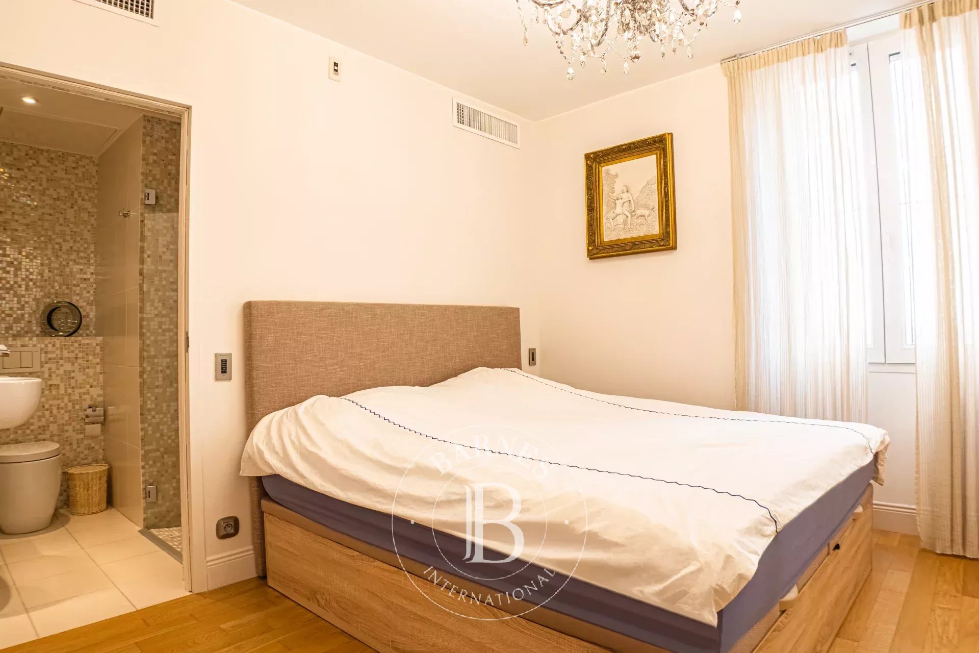 CANNES BANANE – RUE D’ANTIBES – 4 PIÈCES – FORT POTENTIEL LOCATIF