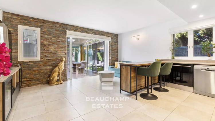 Appartement 3 chambres avec terrasse quartier Saint Basile - Mougins