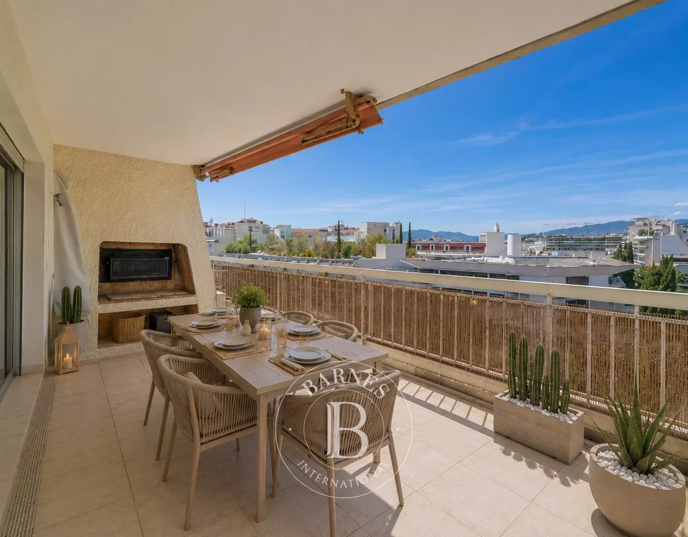 CANNES - BANANE - DERNIER ÉTAGE - 4 PIÈCES - TERRASSE 137m²- PARKING
