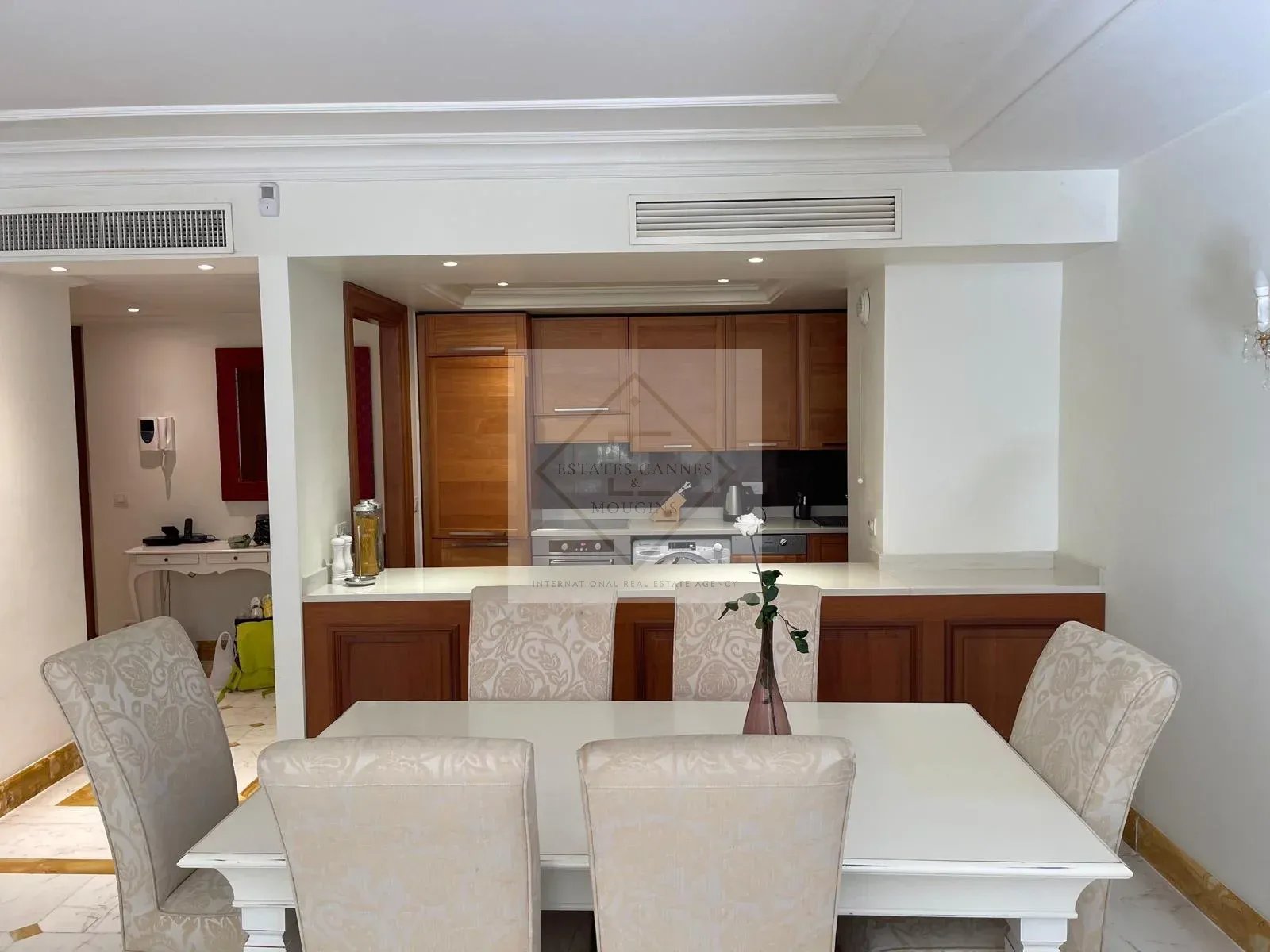 Élégant appartement avec jardin dans résidence de prestige à Cannes