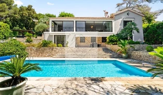 À VENDRE – VILLA D’EXCEPTION À CANNES – CALIFORNIE – VUE MER – PROCHE PLAGES