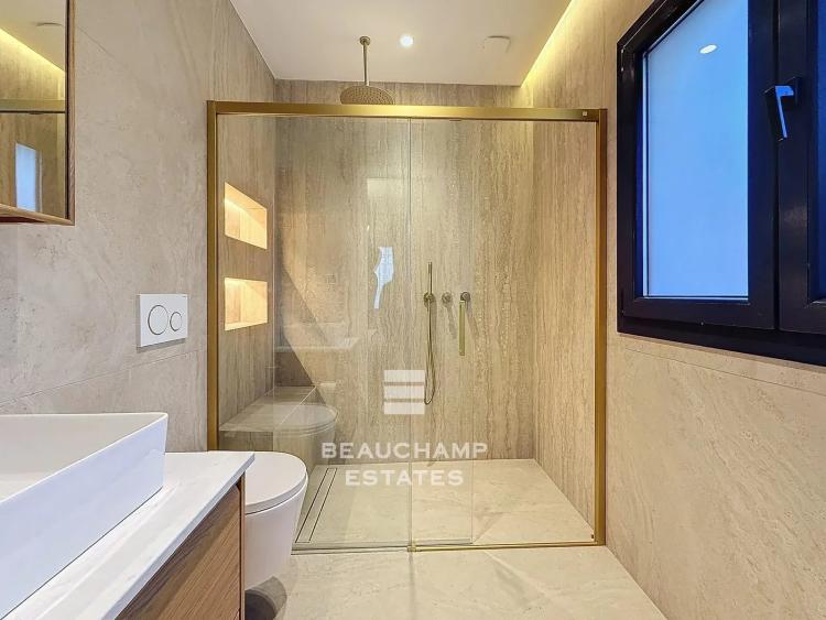 Villa rénovée avec prestations de qualité et 5 chambres en suite