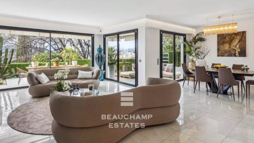 Appartement contemporain avec vue collines