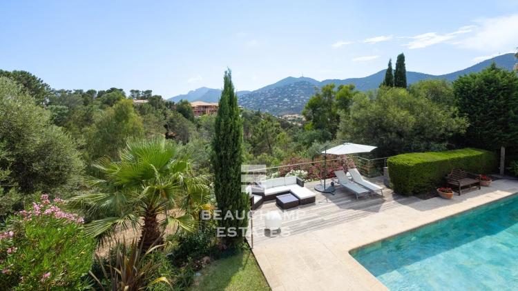 Charmante villa provençale à Théoule-sur-Mer
