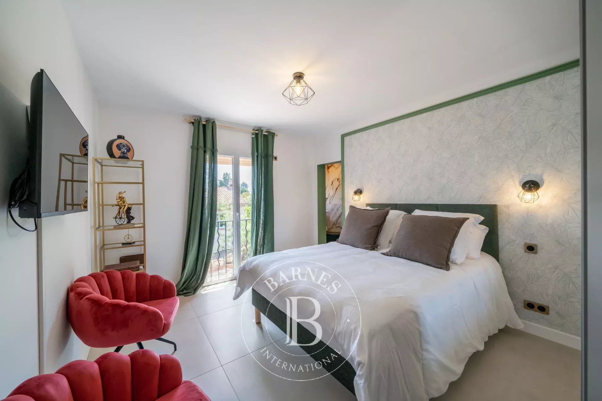 MANDELIEU-LA-NAPOULE - VILLA VUE MER ET COLLINES