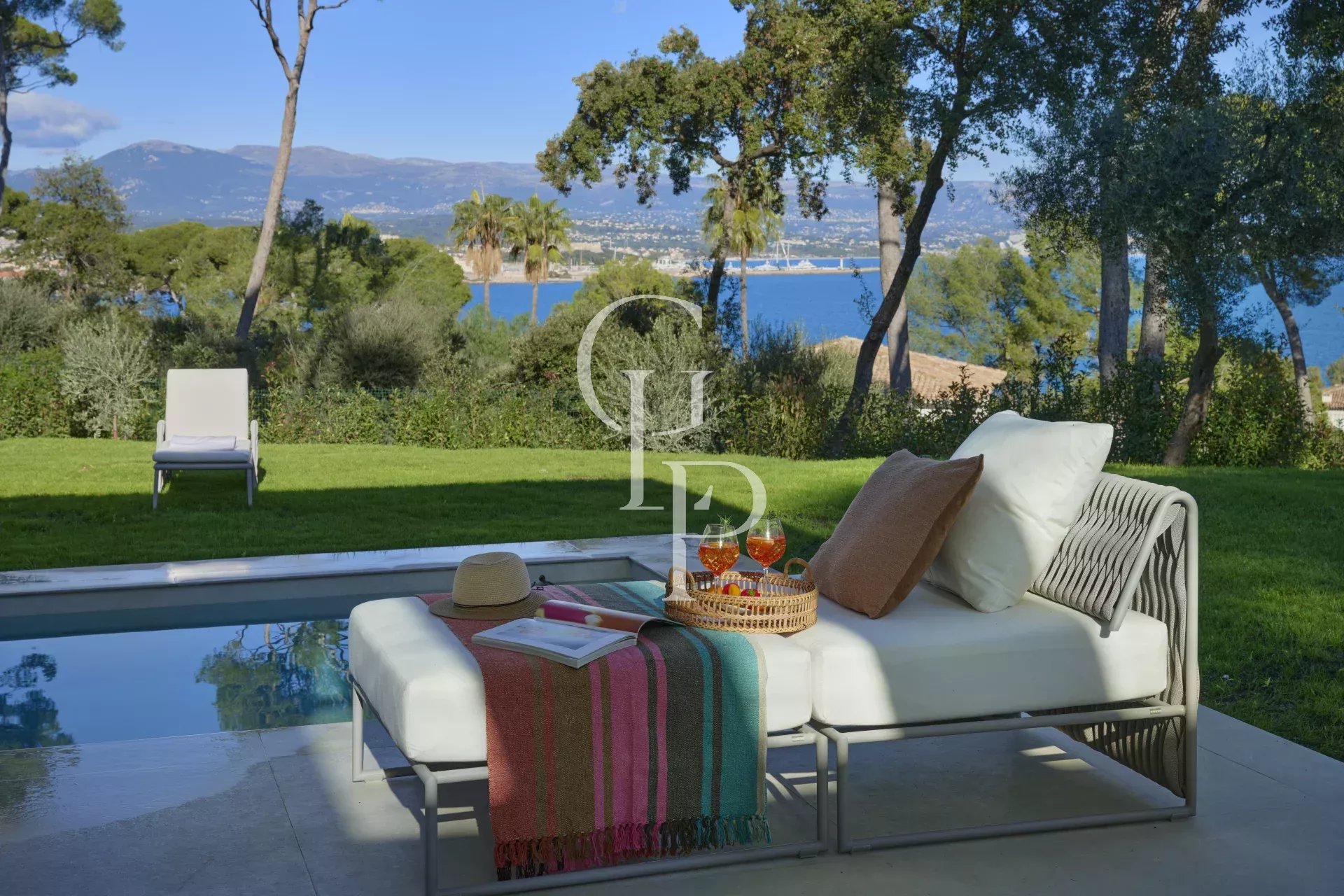 VILLA ROSY