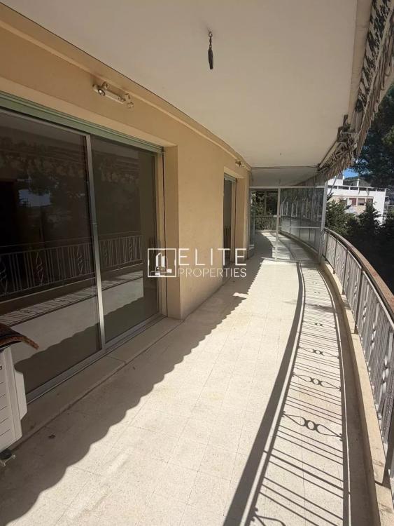 APPARTEMENT 5 PIÈCES DE 138 M² AVEC TERRASSE – LE CANNET