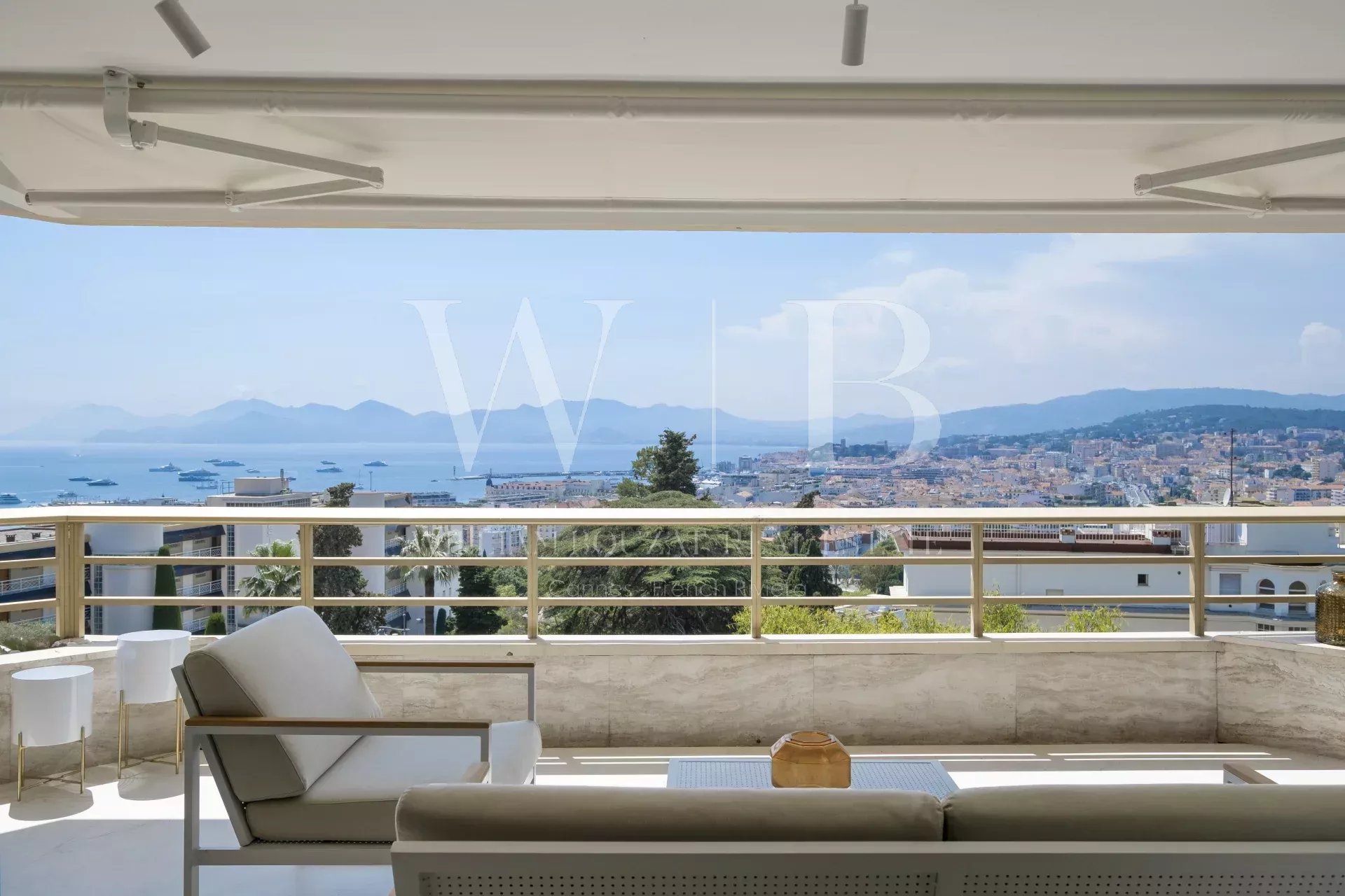 Cannes, la Californie -  Spendide 4 P + 2  P d'invités - Vue mer panoramique - Prestigieuse résidence avec piscine