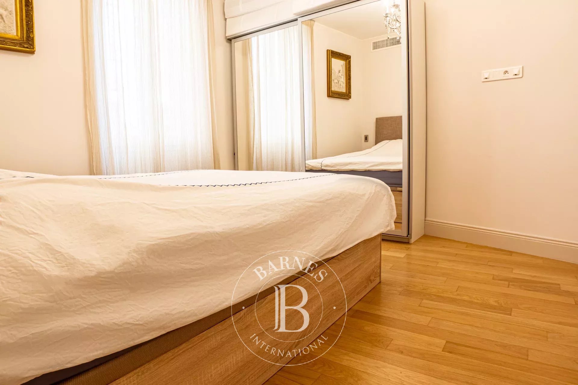 CANNES BANANE – RUE D’ANTIBES – 4 PIÈCES – FORT POTENTIEL LOCATIF
