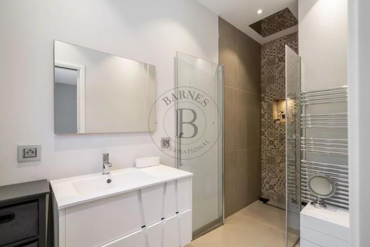 MOUGINS - VILLA DE PLAIN PIED - PROCHE CANNES