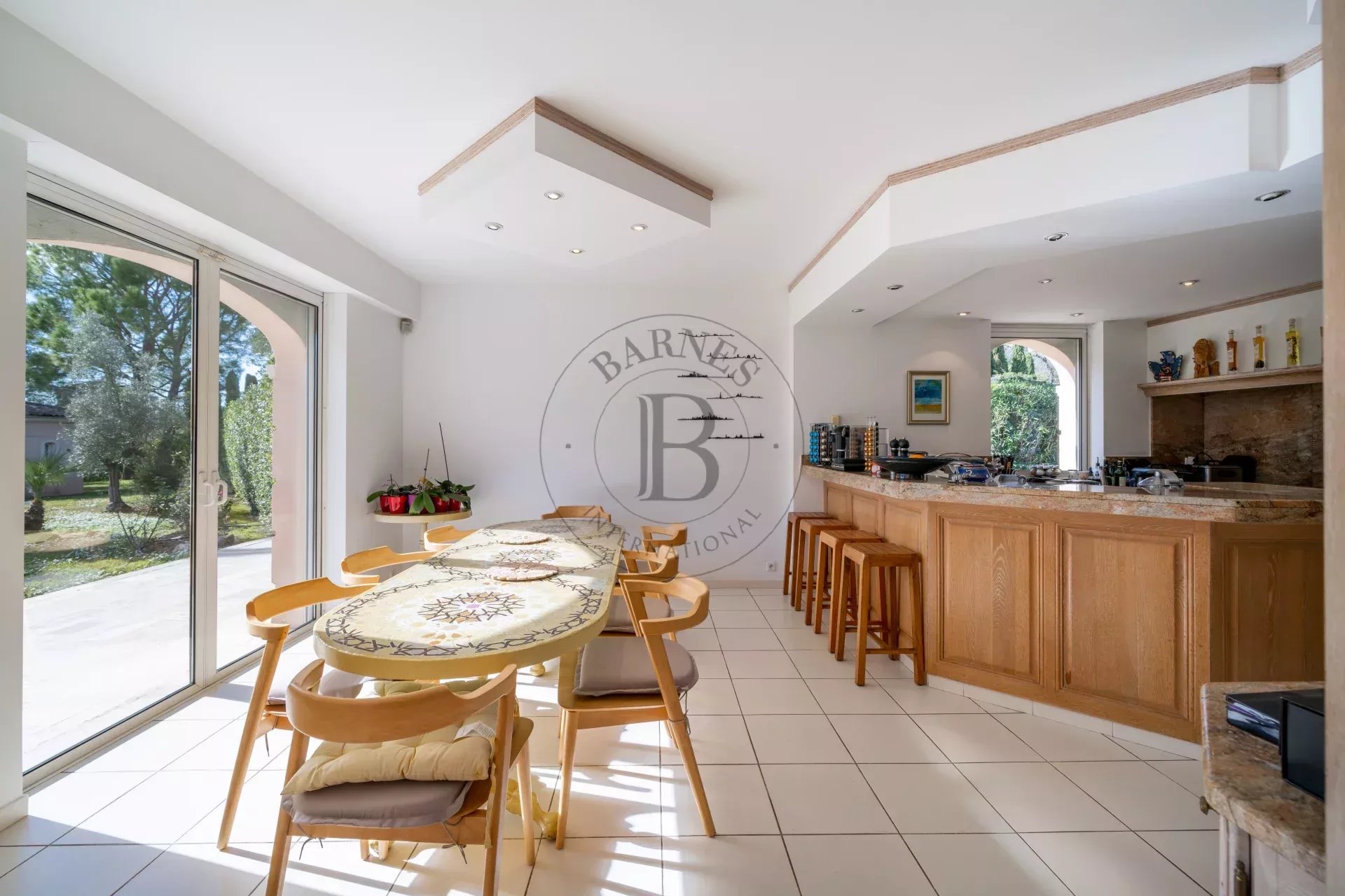 MOUGINS – SECTEUR RÉSIDENTIEL PREMIUM