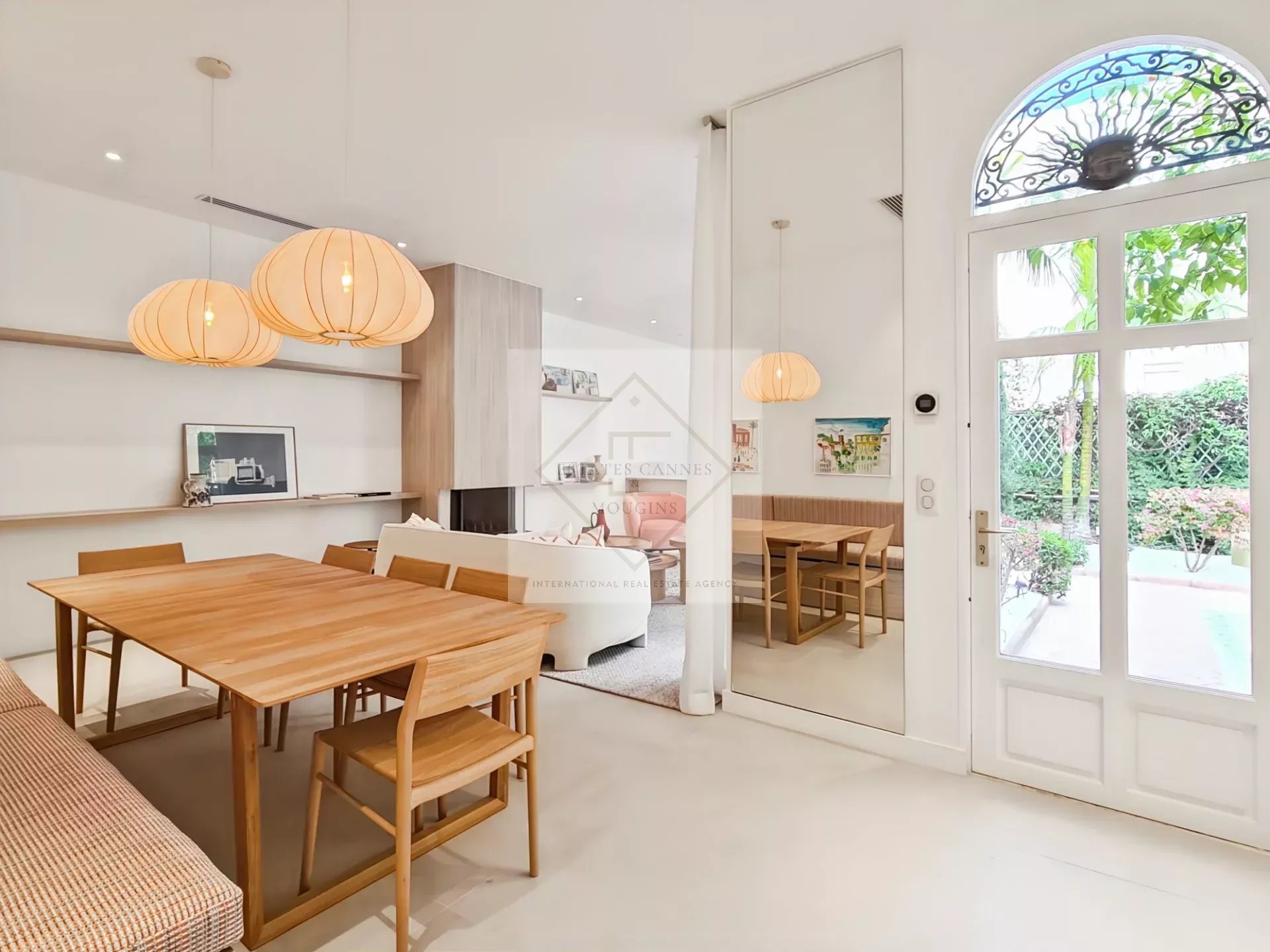 Superbe maison de ville au cœur de Cannes. Rue d'Antibes