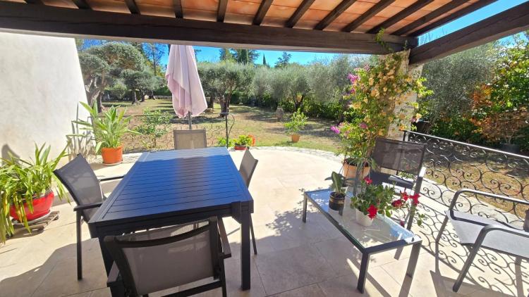 MAISON 5 PIÈCES 135 m² + PISCINE & DOUBLE GARAGE – TERRAIN 3 300 m²