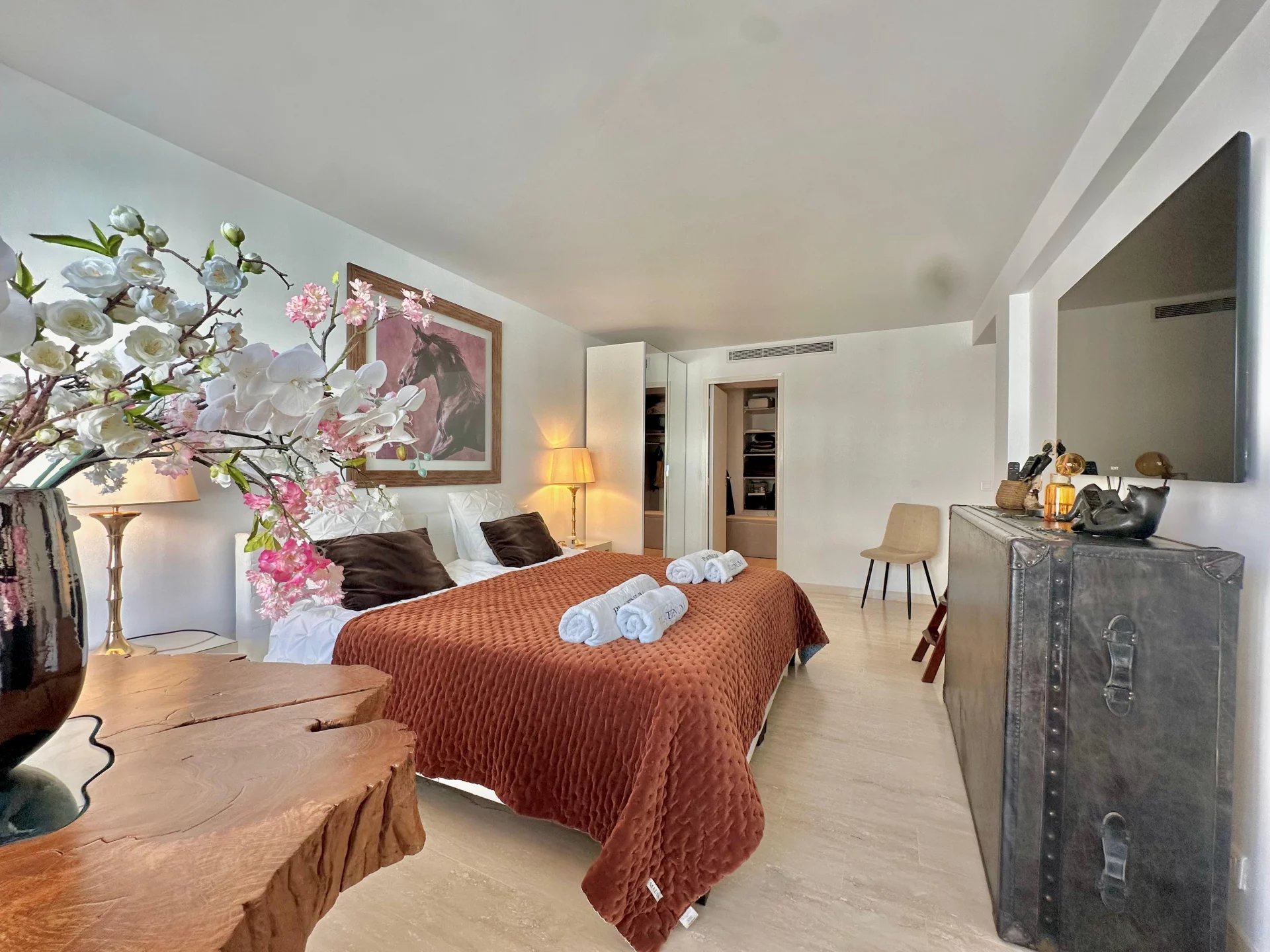 Superbe 4 pièces de 111 m² à Cannes Banane