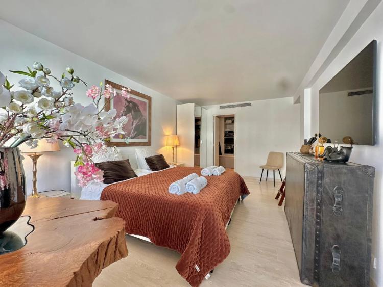 Superbe 4 pièces de 111 m² à Cannes Banane