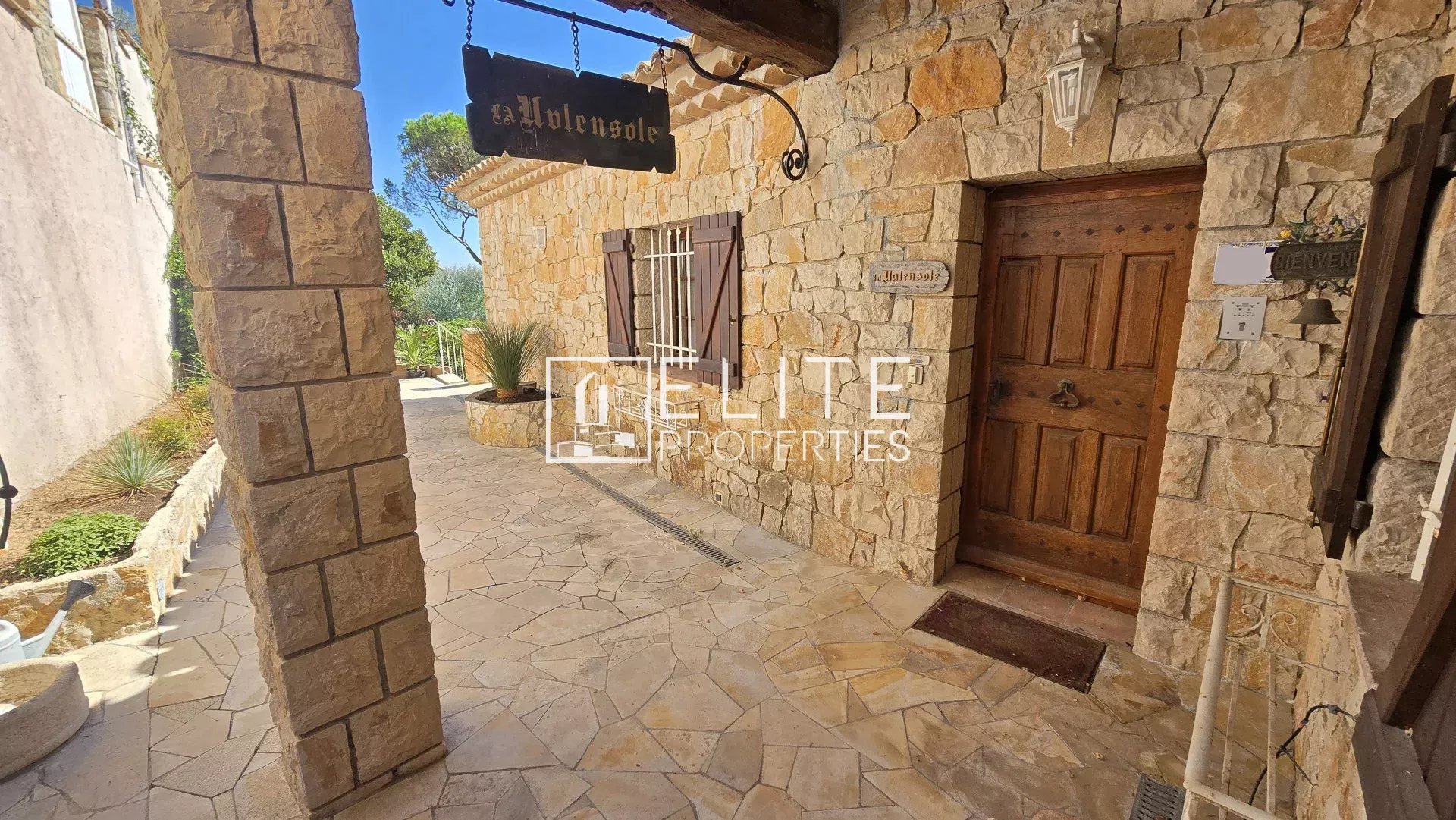MAISON DE 155 m² + PISCINE & VUE MER  – MANDELIEU-LA-NAPOULE