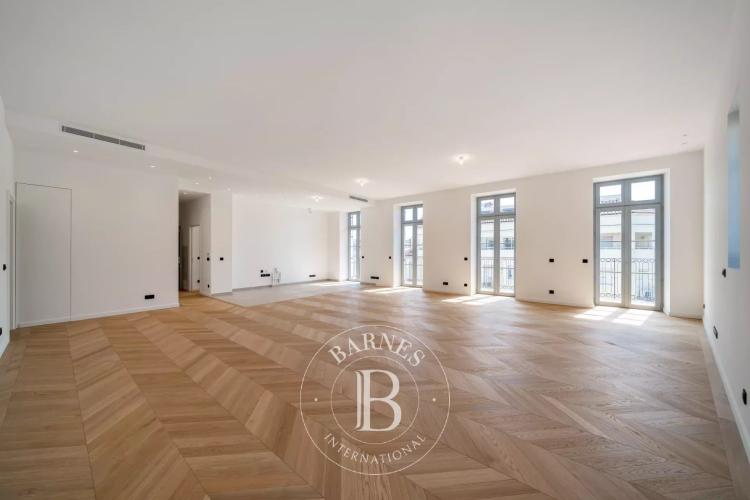 EXCLUSIVITÉ - CANNES – ARRIÈRE CROISETTE – 4 PIÈCES - BALCON - APERÇU MER