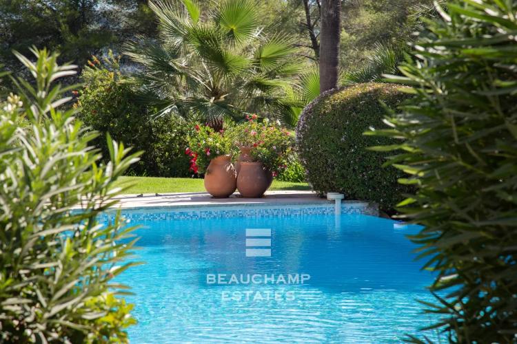 Propriété provençale 6 chambres dans un domaine privé - Mougins