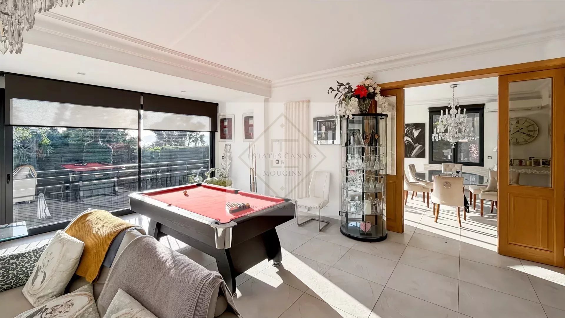 À VENDRE – VILLA D’EXCEPTION À CANNES – CALIFORNIE – VUE MER – PROCHE PLAGES