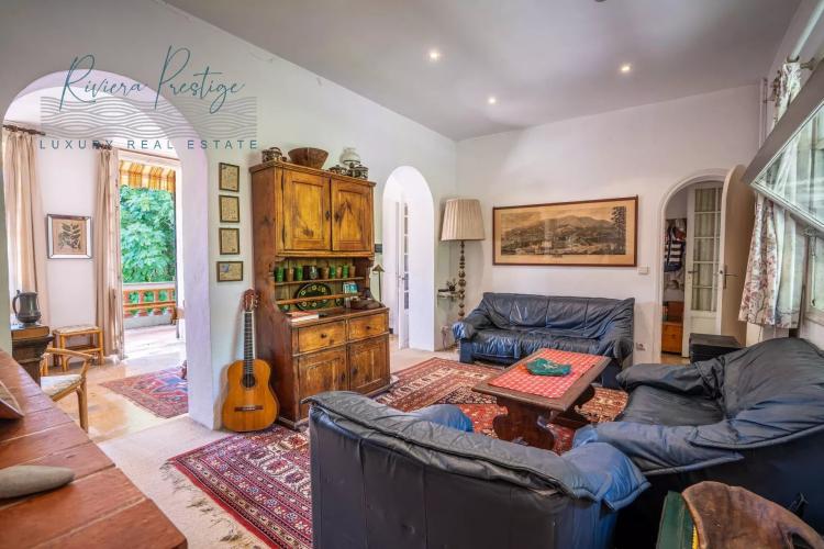 Villa de charme à rénover au calme absolu