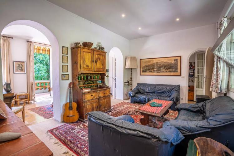 Villa de charme à rénover au calme absolu