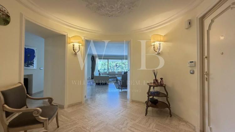 Cannes, la Croisette - Port Canto. Appartement de 229 m² avec vue mer + dépendances