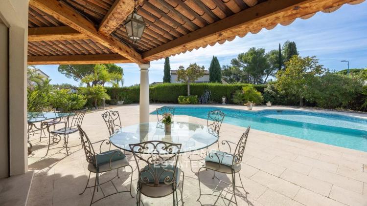 Villa provençale 6 chambres avec piscine – Mandelieu-La Napoule
