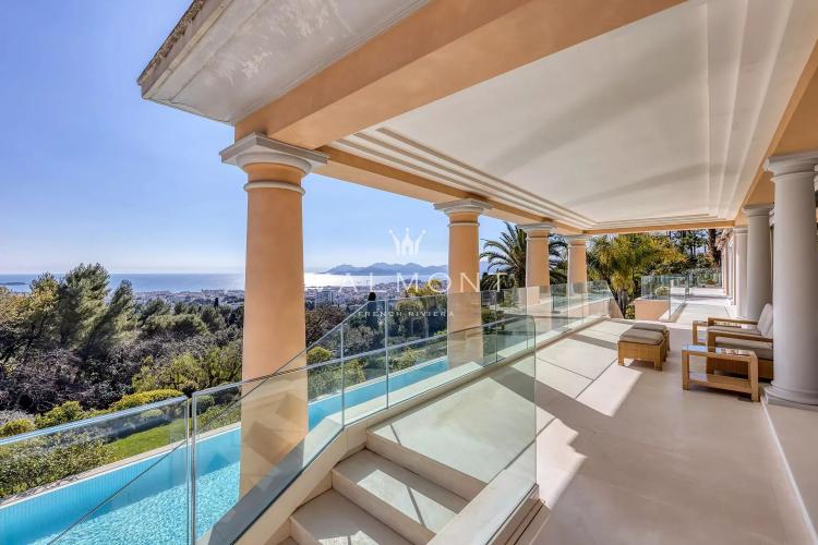Propriété d’exception sur les hauteurs de Cannes