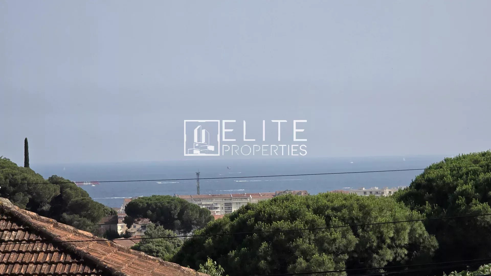 MAISON 5 PIÈCES 112 m² – VUE MER & PISCINE – CANNES