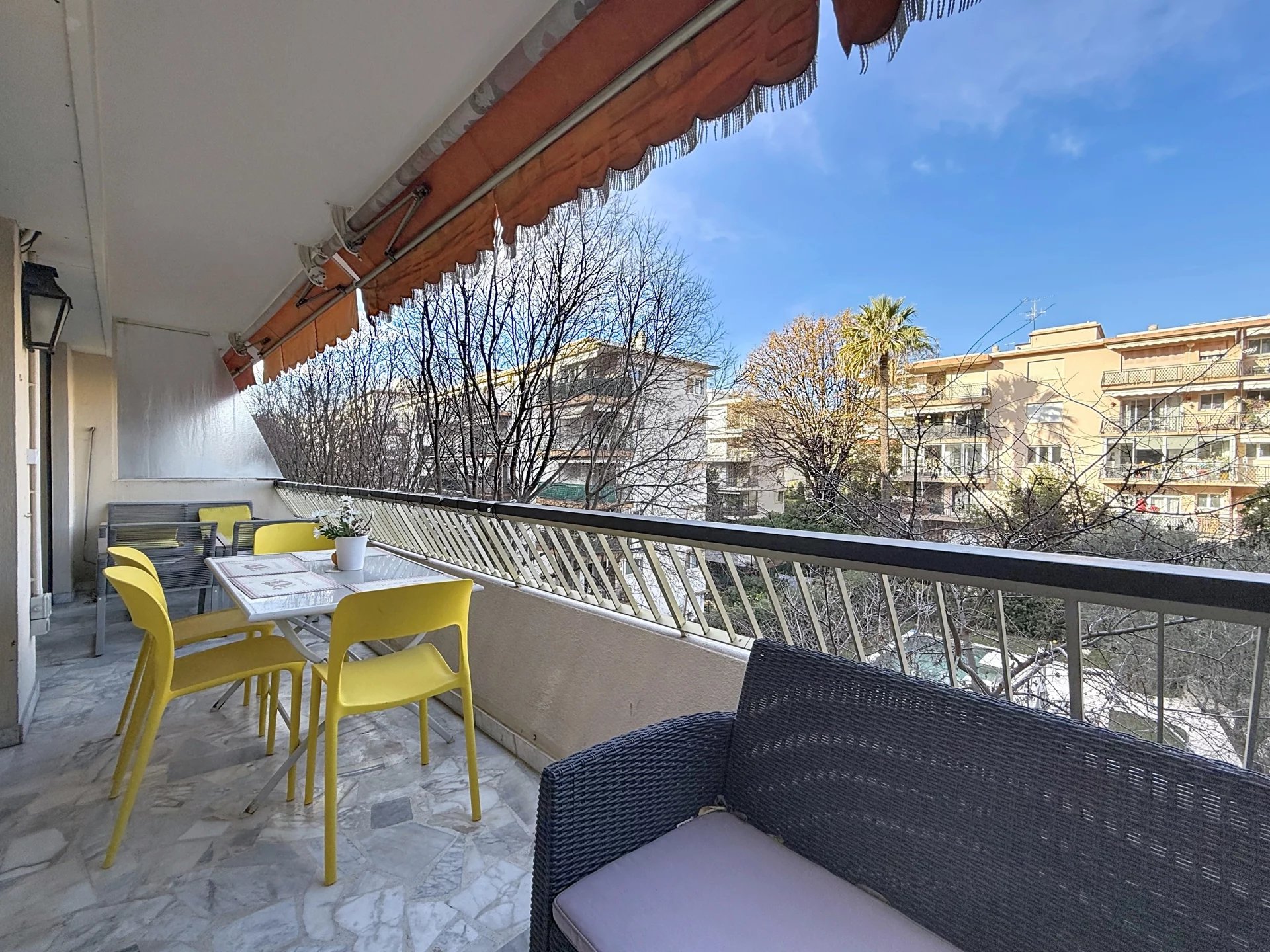 CANNES – BASSE CALIFORNIE – 2 PIÈCES – GRANDE TERRASSE OUEST – VUE DÉGAGÉE