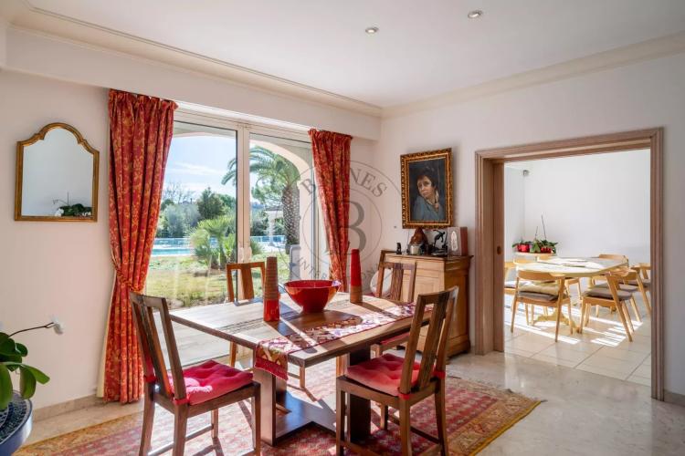 MOUGINS – SECTEUR RÉSIDENTIEL PREMIUM