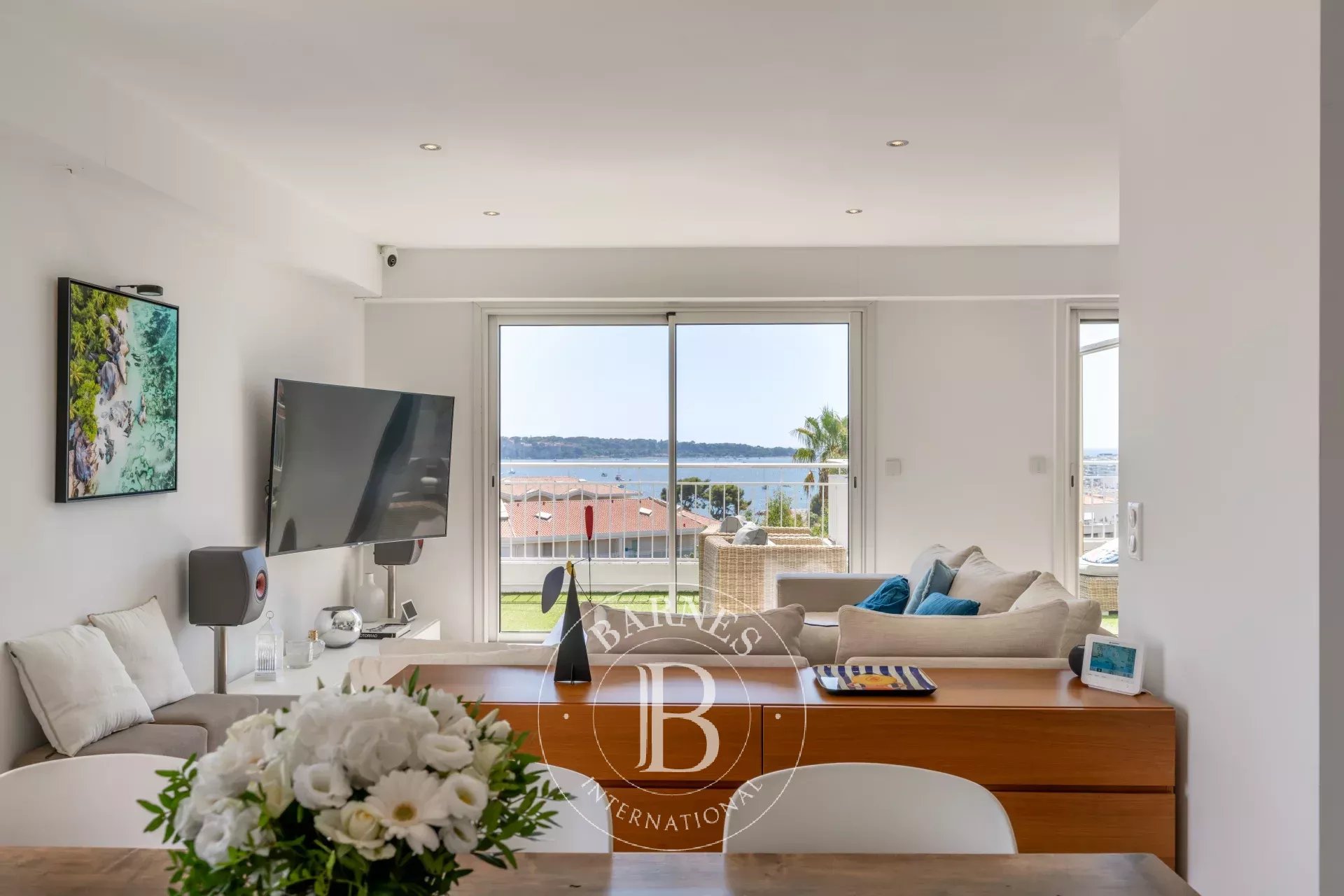 CANNES BASSE CALIFORNIE - PENTHOUSE - 4 PIÈCES - VUE MER PANORAMIQUE - TERRASSE
