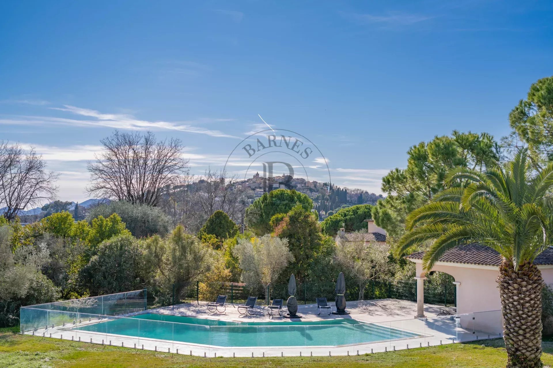 MOUGINS – SECTEUR RÉSIDENTIEL PREMIUM