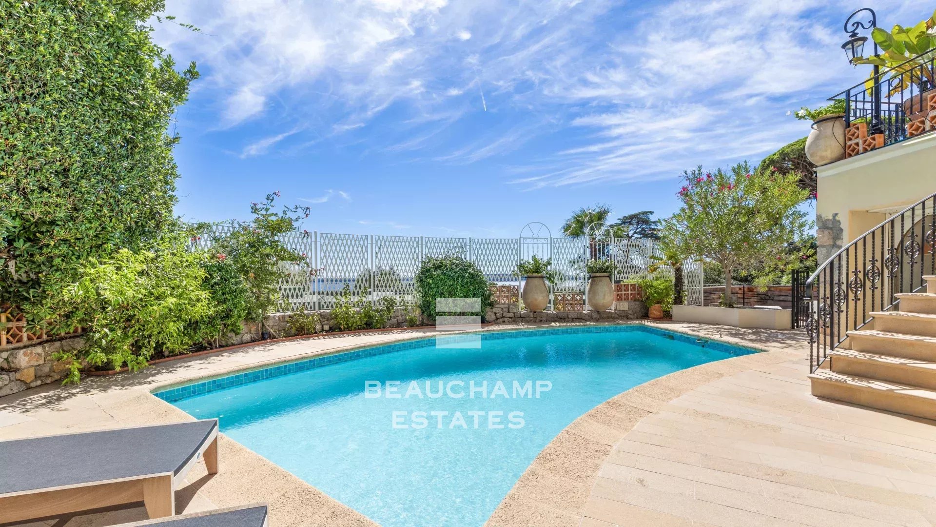 Propriété de charme  7 chambres avec vue mer panoramique - Cannes Basse Californie