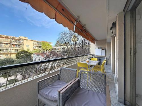 CANNES – BASSE CALIFORNIE – 2 PIÈCES – GRANDE TERRASSE OUEST – VUE DÉGAGÉE