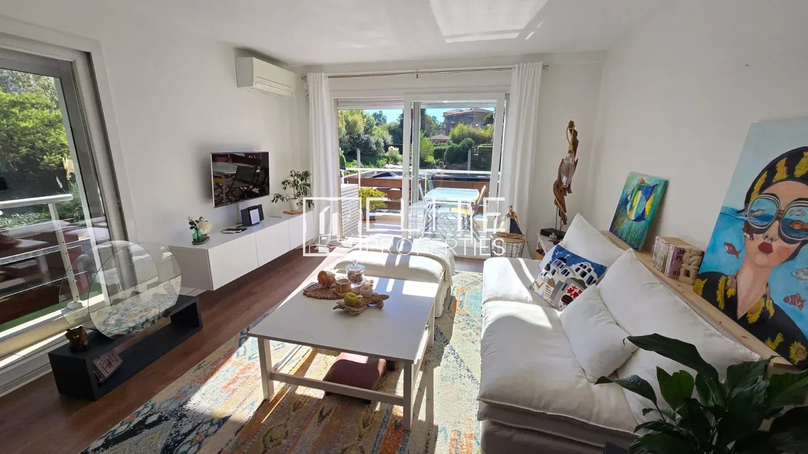 APPARTEMENT 3 PIÈCES DE 70m² + GARAGE, CAVE & PISCINE - MANDELIEU-LA-NAPOULE