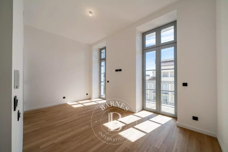 EXCLUSIVITÉ - CANNES – ARRIÈRE CROISETTE – 4 PIÈCES - BALCON - APERÇU MER