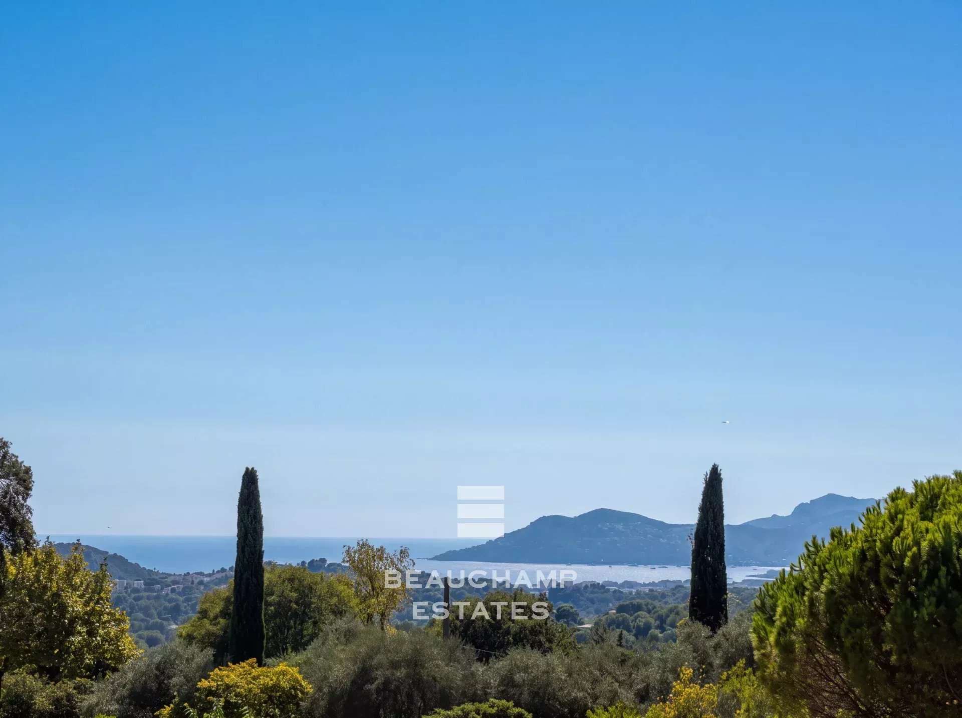 Villa néo-provençale 4 chambres avec piscine – Mougins