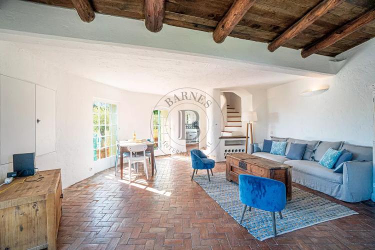 PROCHE MOUGINS - DOMAINE SÉCURISÉ - VUE MER PANORAMIQUE