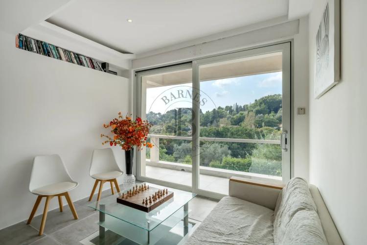 MOUGINS - VAL DE MOUGINS - AU CALME - A PROXIMITE DES COMMERCES