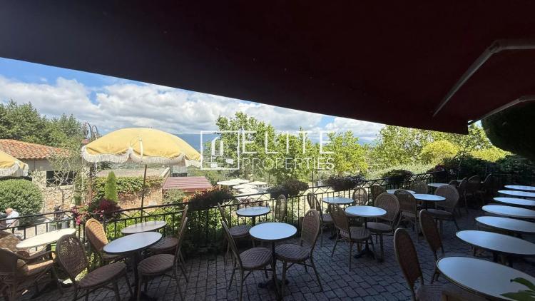 Fonds de commerce bar à cocktail avec cuisine de snacking Mougins village