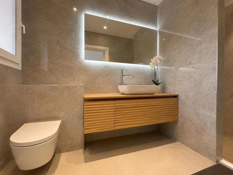 CANNES – MAISON BOURGEOISE – APPARTEMENT DE 165 m² – JARDIN PRIVATIF DE 260 m²