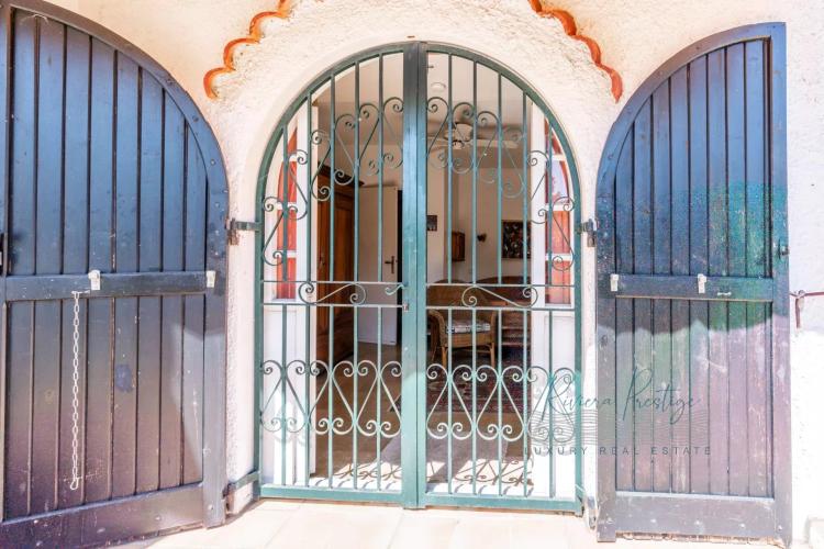 Villa de charme à rénover au calme absolu