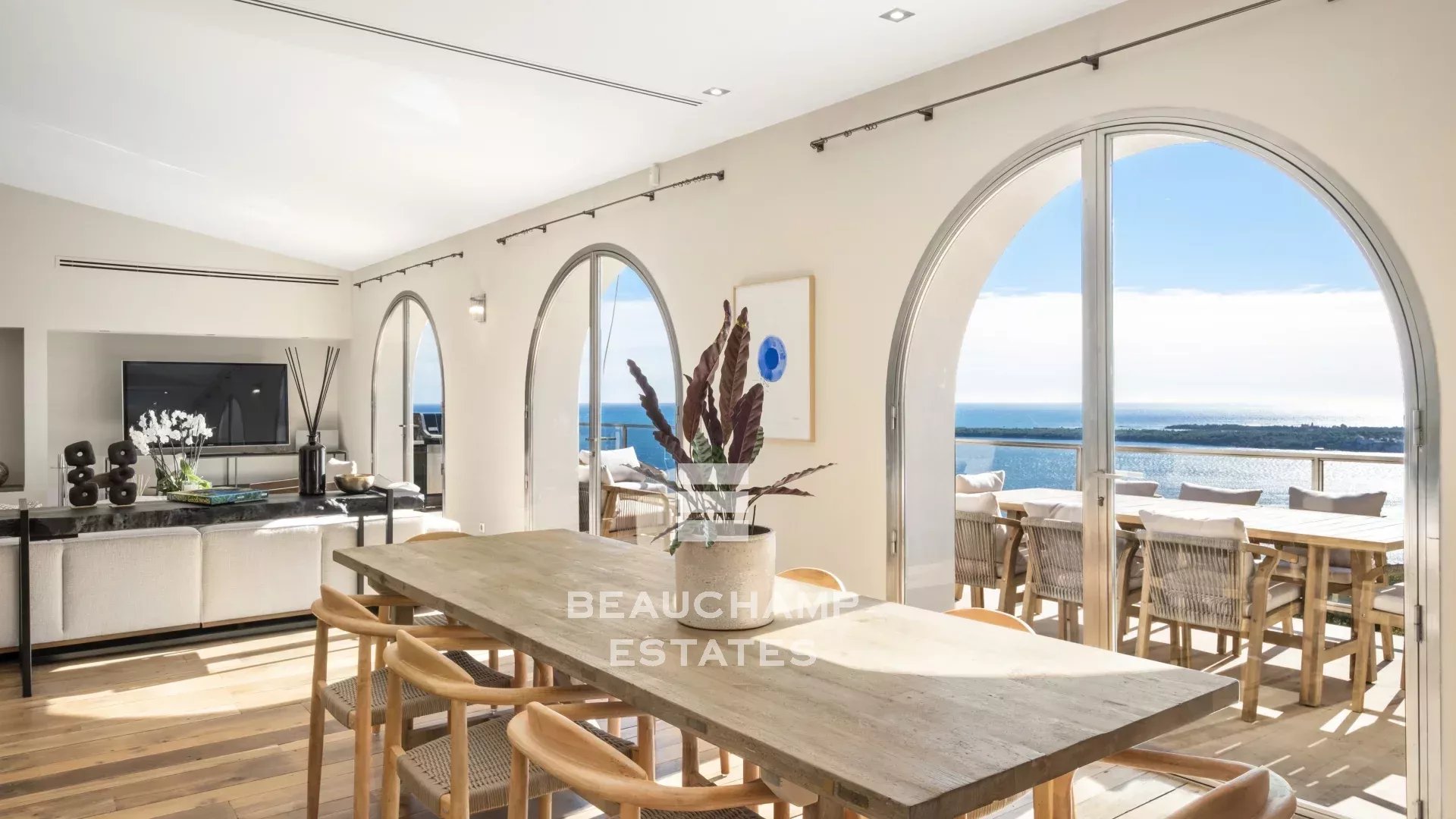 Villa contemporaine avec vue mer panoramique - Cannes