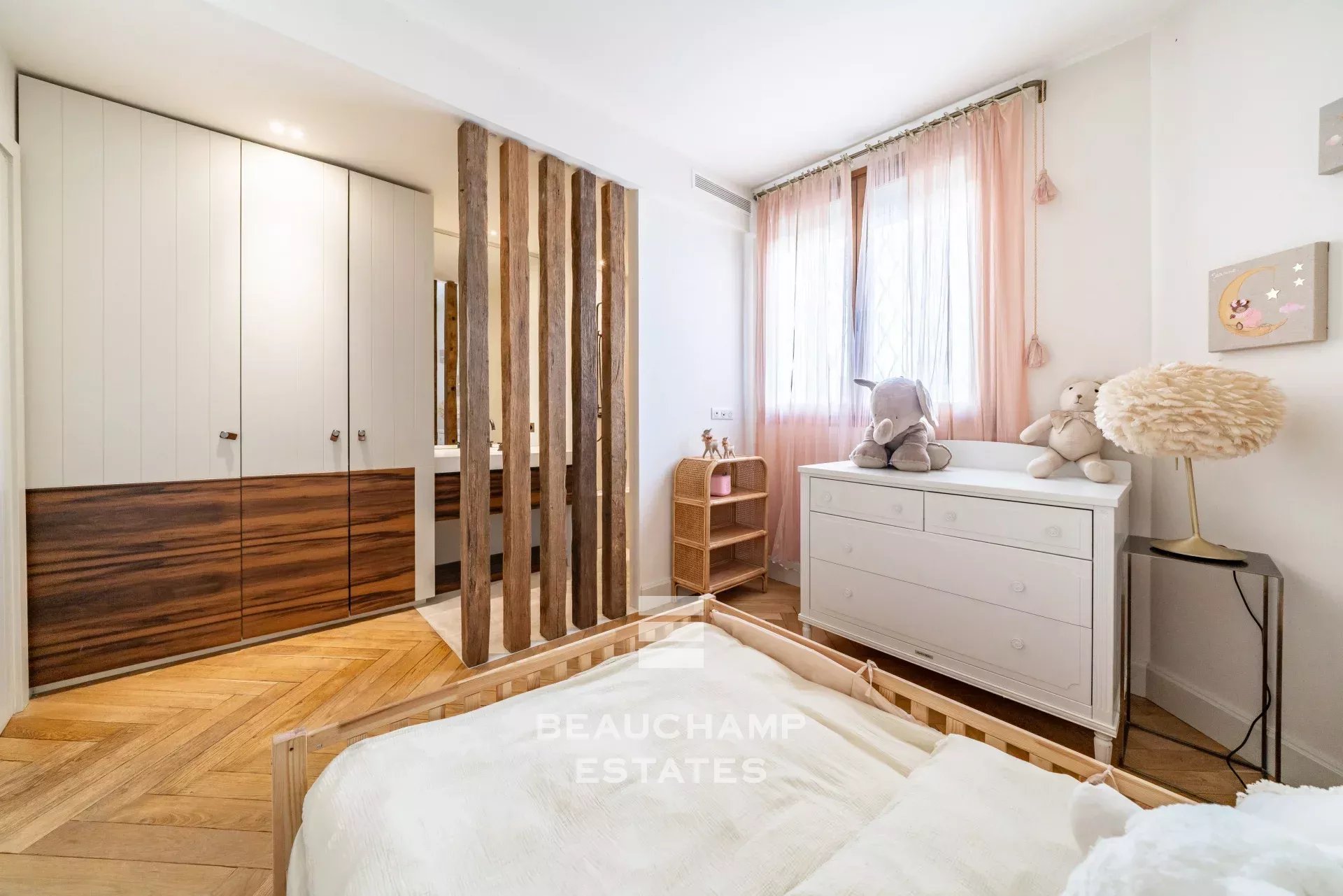 Appartement en rez-de-jardin avec piscine privative - Cannes Palm Beach