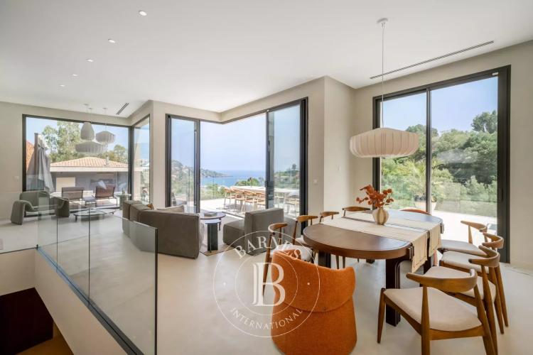 THÉOULE-SUR-MER - VILLA CONTEMPORAINE VUE MER