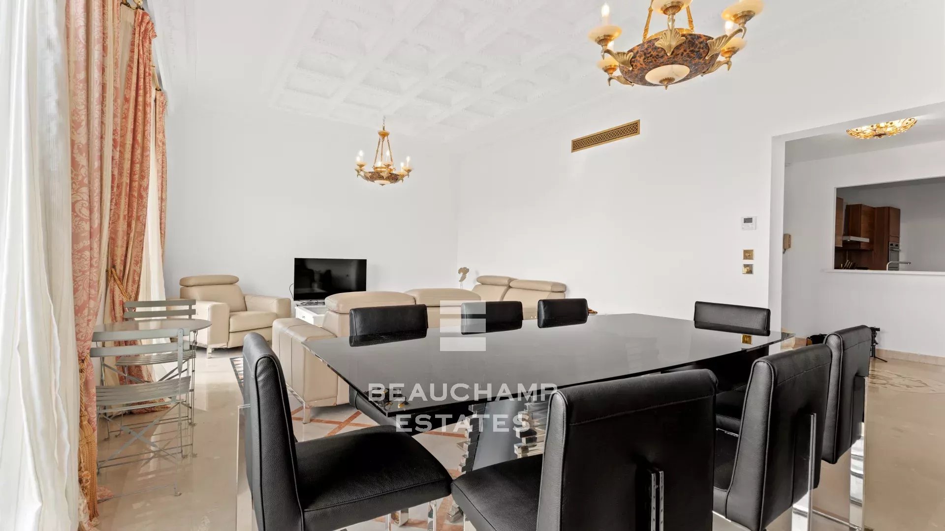 À deux pas de la Croisette – Appartement familial, Cannes, 4 chambres, volumes généreux & cave