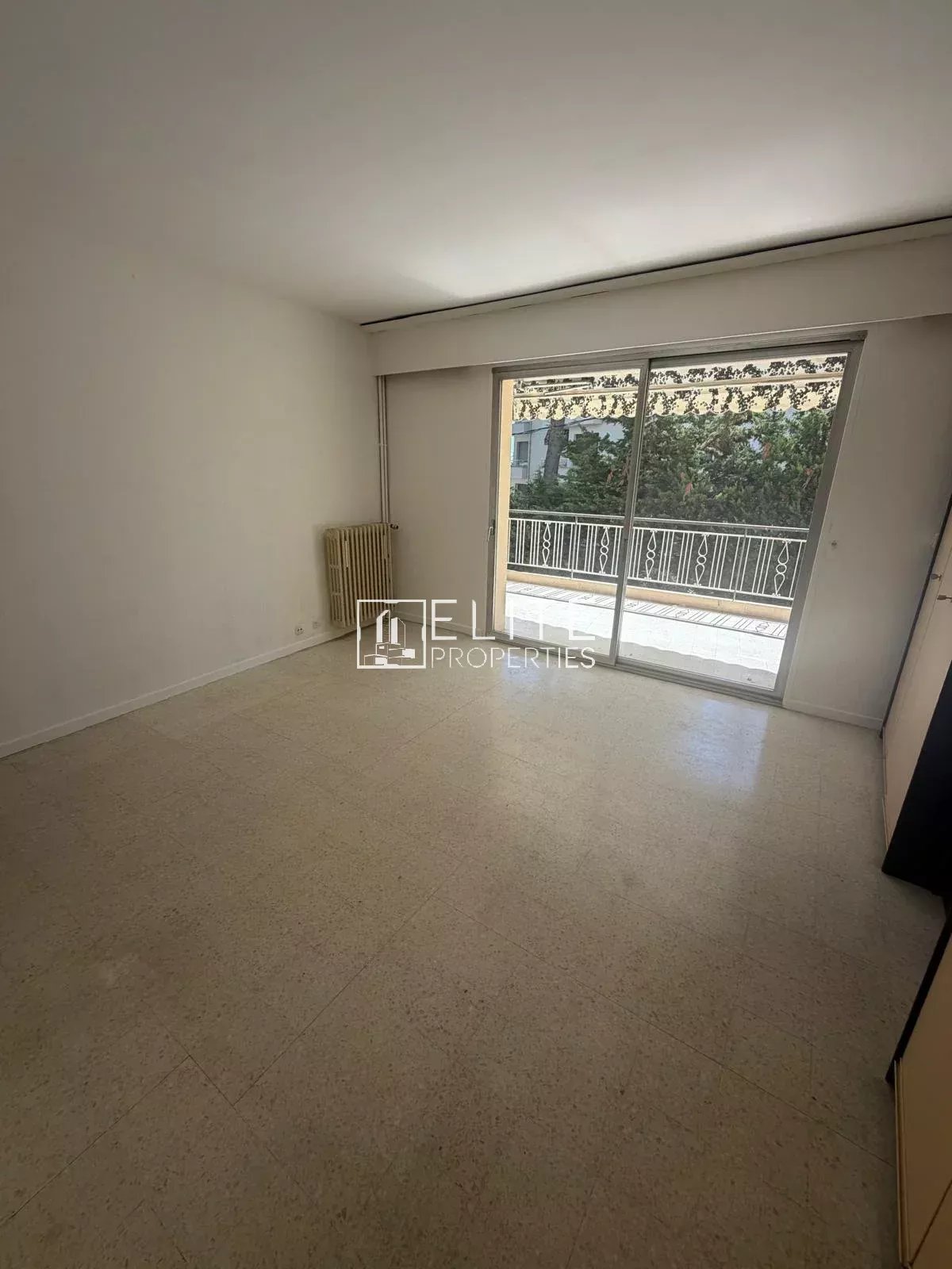 APPARTEMENT 5 PIÈCES DE 138 M² AVEC TERRASSE – LE CANNET