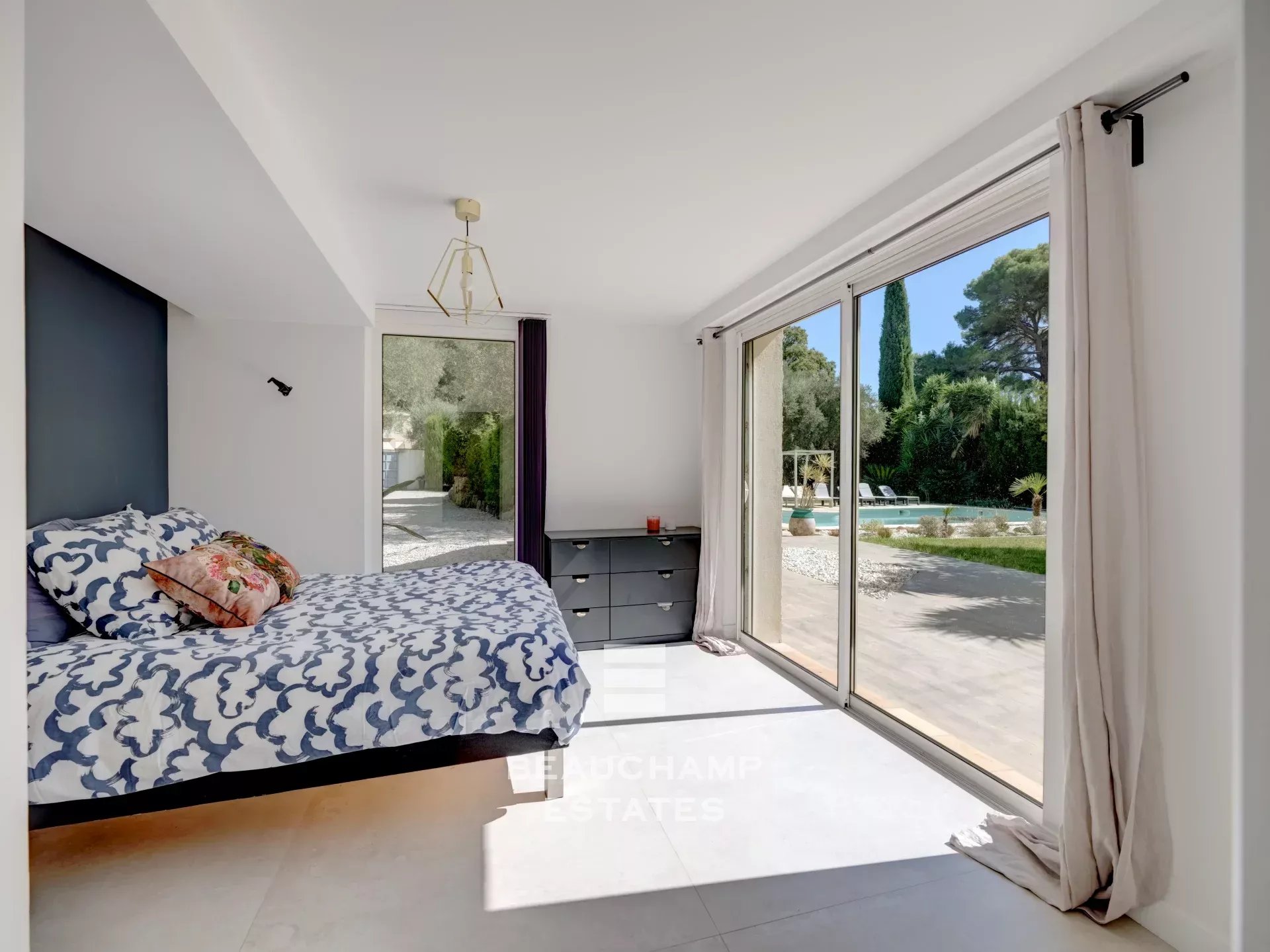 Villa néo-provençale 4 chambres avec piscine – Mougins